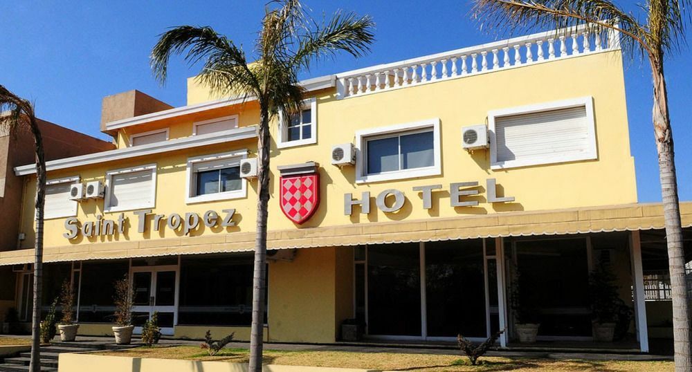 Hotel Saint Tropez Villa Carlos Paz Exteriör bild